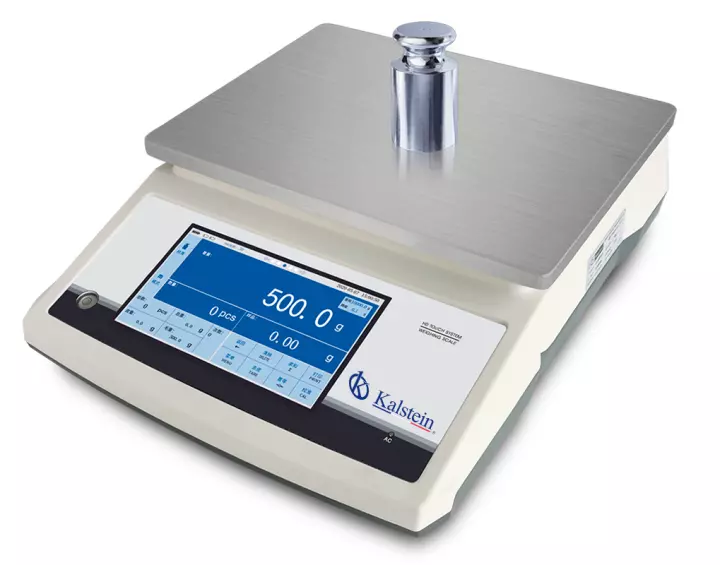 Types of balances in the laboratory